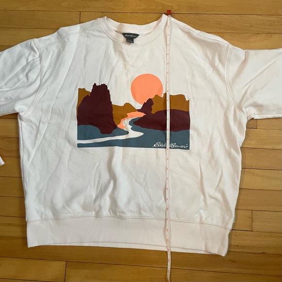 Eddie Bauer women’s large sweatshirt in very light link. - Picture 3 of 7